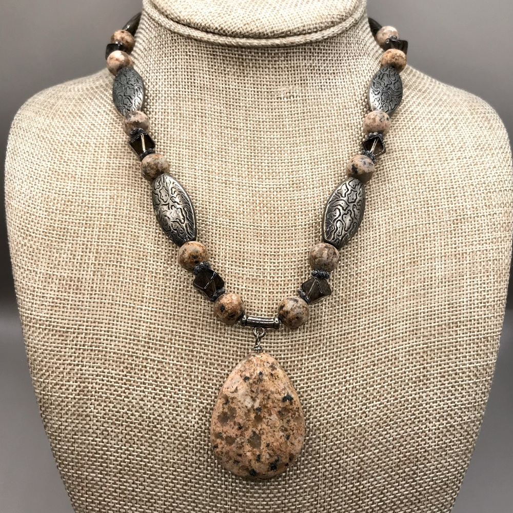 Elegant Stone Pendant & Silver-Tone Accents Necklace